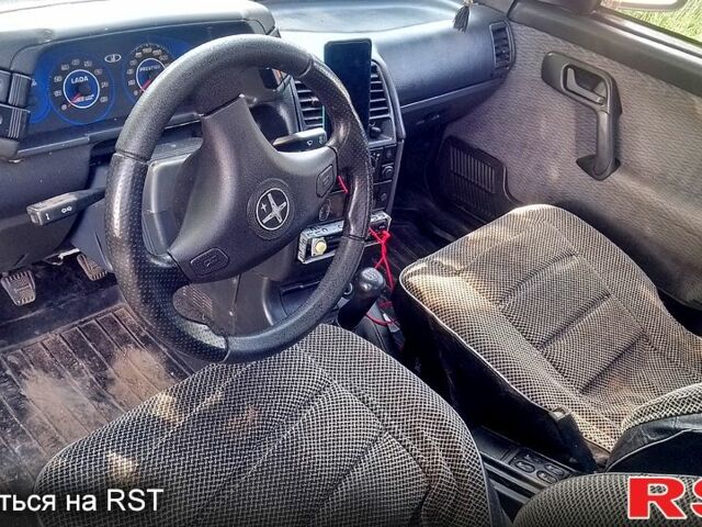 ВАЗ 2110, объемом двигателя 1.6 л и пробегом 0 тыс. км за 1000 $, фото 3 на Automoto.ua