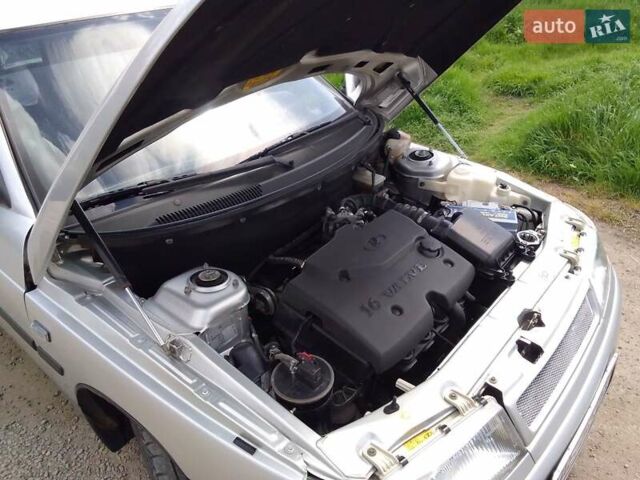 ВАЗ 2110 2004 в Никополе на Automoto.ua ВАЗ 2110, объемом двигателя 1.6 л и пробегом 200 тыс. км за 2600 $, фото 2 на Automoto.ua