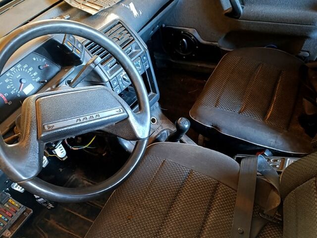 ВАЗ 2110, об'ємом двигуна 1.6 л та пробігом 250 тис. км за 800 $, фото 7 на Automoto.ua