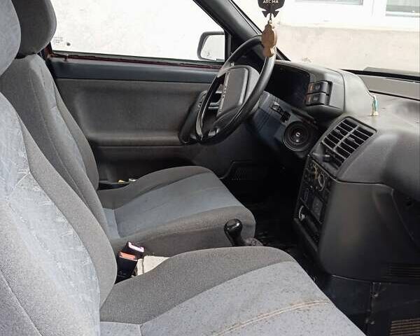 ВАЗ 2110, объемом двигателя 1.6 л и пробегом 187 тыс. км за 1000 $, фото 5 на Automoto.ua