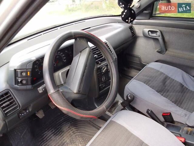 ВАЗ 2110 2004 в Никополе на Automoto.ua ВАЗ 2110, объемом двигателя 1.6 л и пробегом 200 тыс. км за 2600 $, фото 4 на Automoto.ua