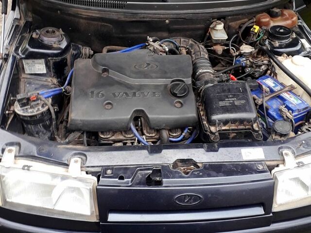 ВАЗ 2110, объемом двигателя 1.5 л и пробегом 174 тыс. км за 2000 $, фото 2 на Automoto.ua