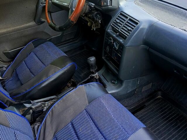 ВАЗ 2110, объемом двигателя 1.5 л и пробегом 230 тыс. км за 490 $, фото 4 на Automoto.ua