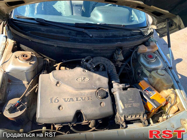 ВАЗ 2110, объемом двигателя 1.6 л и пробегом 245 тыс. км за 1500 $, фото 5 на Automoto.ua