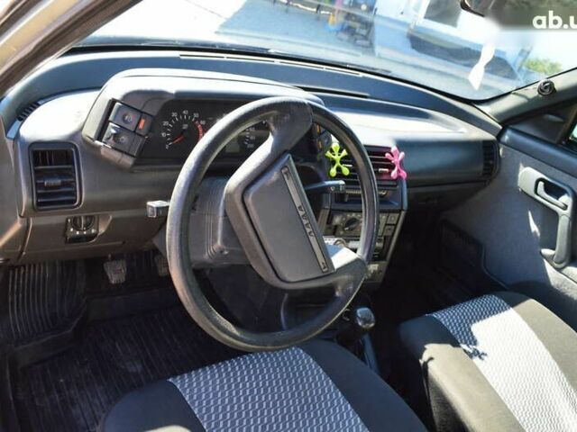 ВАЗ 2110, объемом двигателя 0 л и пробегом 233 тыс. км за 1998 $, фото 6 на Automoto.ua