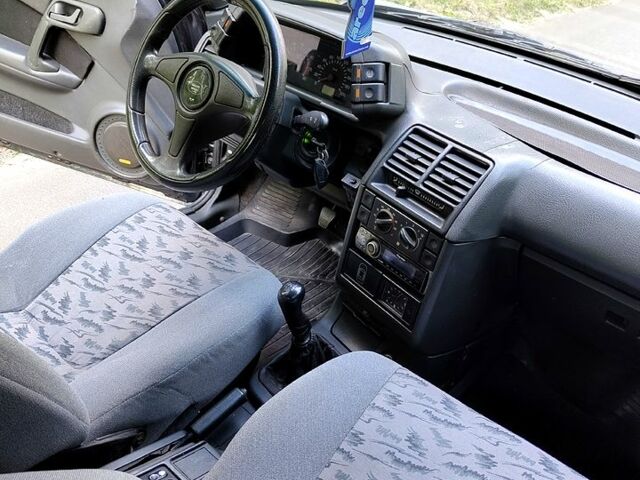 ВАЗ 2110, объемом двигателя 1.6 л и пробегом 262 тыс. км за 1900 $, фото 6 на Automoto.ua