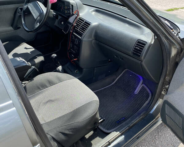 ВАЗ 2110, объемом двигателя 1.6 л и пробегом 180 тыс. км за 2700 $, фото 5 на Automoto.ua