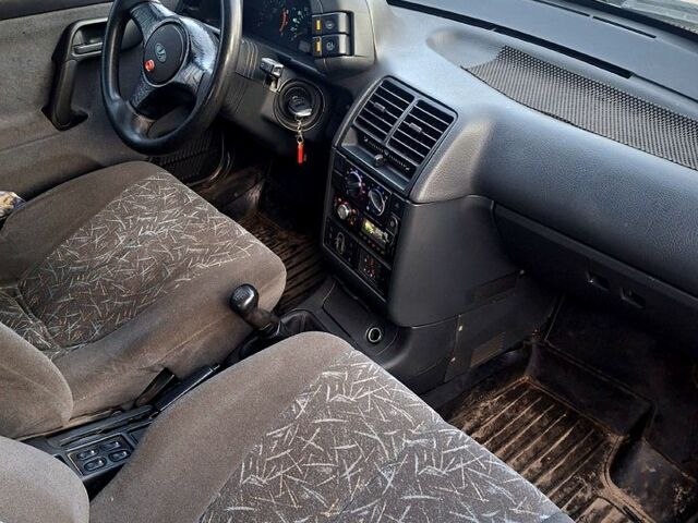 ВАЗ 2110, объемом двигателя 1.6 л и пробегом 152 тыс. км за 1150 $, фото 5 на Automoto.ua