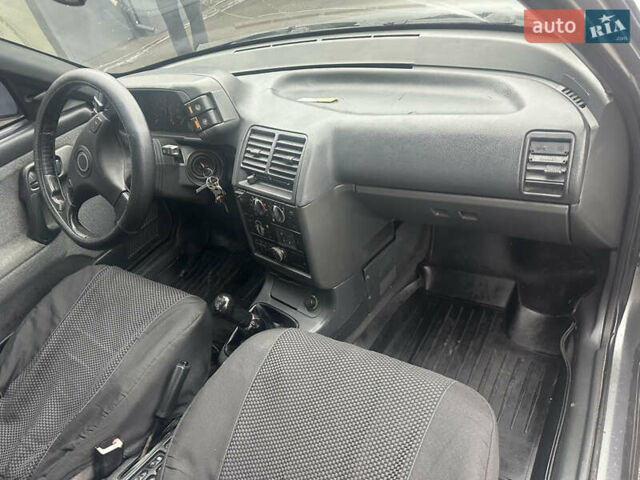 ВАЗ 2110, объемом двигателя 1.6 л и пробегом 190 тыс. км за 1900 $, фото 7 на Automoto.ua