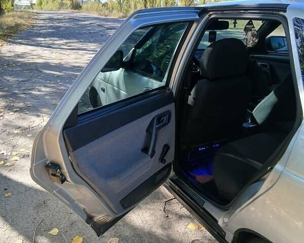 ВАЗ 2110 2007 у Павлограде на Automoto.ua ВАЗ 2110, об'ємом двигуна 1.6 л та пробігом 134 тис. км за 3500 $, фото 5 на Automoto.ua