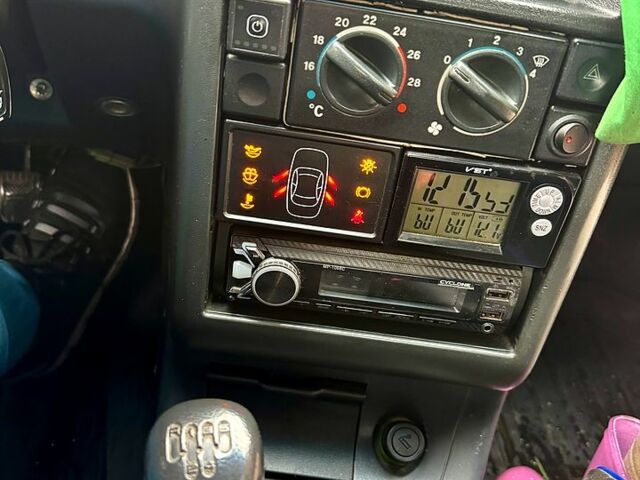 ВАЗ 2110, об'ємом двигуна 1.6 л та пробігом 200 тис. км за 1999 $, фото 11 на Automoto.ua