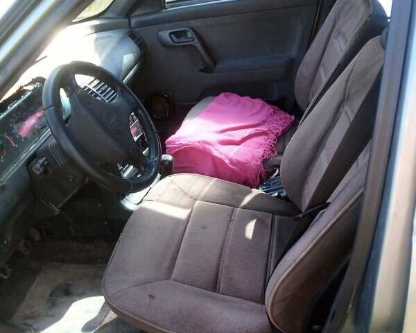ВАЗ 2110, объемом двигателя 1.6 л и пробегом 320 тыс. км за 1100 $, фото 7 на Automoto.ua