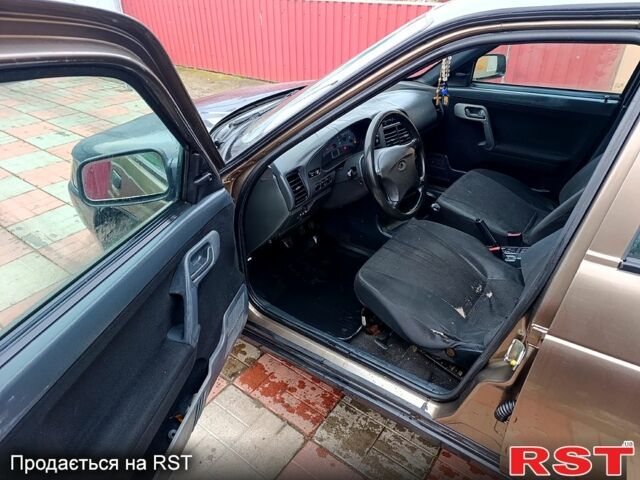 ВАЗ 2110, объемом двигателя 1.6 л и пробегом 303 тыс. км за 1300 $, фото 7 на Automoto.ua