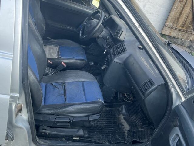 Серый ВАЗ 2110, объемом двигателя 1.5 л и пробегом 310 тыс. км за 477 $, фото 2 на Automoto.ua