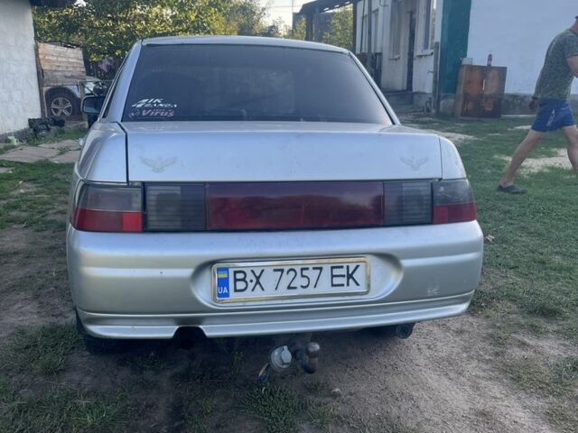 Серый ВАЗ 2110, объемом двигателя 1.5 л и пробегом 310 тыс. км за 477 $, фото 4 на Automoto.ua