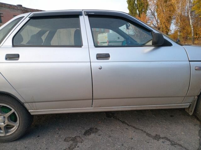 ВАЗ 2110 2004 у Лубнах на Automoto.ua Сірий ВАЗ 2110, об'ємом двигуна 1.5 л та пробігом 200 тис. км за 1800 $, фото 2 на Automoto.ua