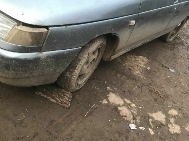 Серый ВАЗ 2110, объемом двигателя 1.6 л и пробегом 120 тыс. км за 950 $, фото 3 на Automoto.ua