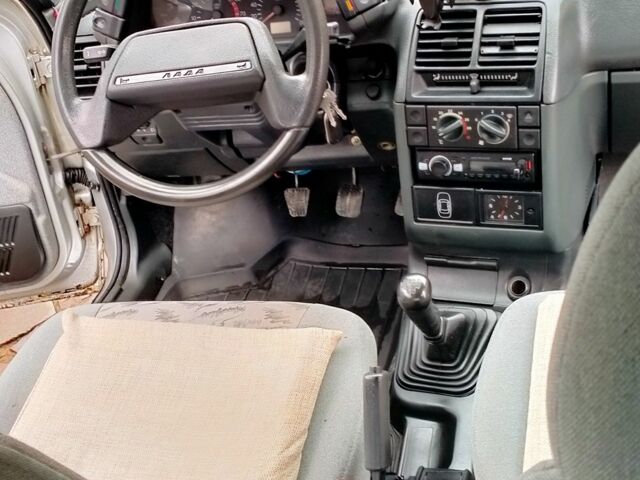 Сірий ВАЗ 2110, об'ємом двигуна 1.6 л та пробігом 140 тис. км за 1500 $, фото 5 на Automoto.ua