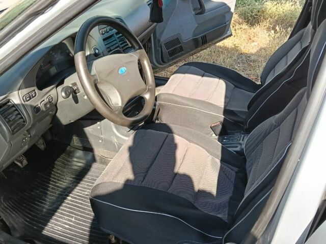 Сірий ВАЗ 2110, об'ємом двигуна 0 л та пробігом 202 тис. км за 1600 $, фото 7 на Automoto.ua