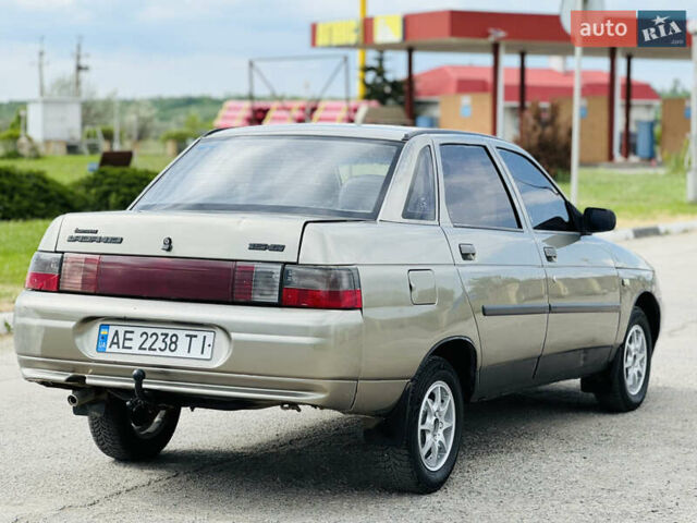 ВАЗ 2110 2000 в Новомосковске на Automoto.ua Серый ВАЗ 2110, объемом двигателя 1.5 л и пробегом 200 тыс. км за 1950 $, фото 5 на Automoto.ua