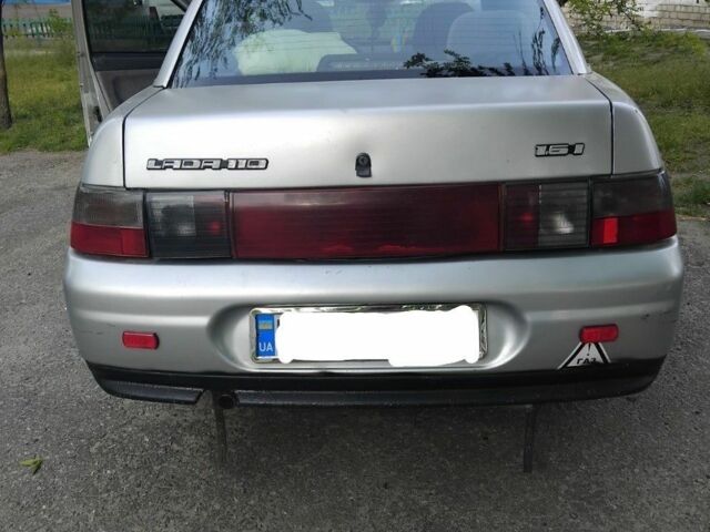 Серый ВАЗ 2110, объемом двигателя 1.5 л и пробегом 350 тыс. км за 500 $, фото 1 на Automoto.ua