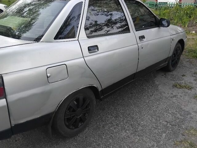 Серый ВАЗ 2110, объемом двигателя 1.5 л и пробегом 350 тыс. км за 500 $, фото 2 на Automoto.ua