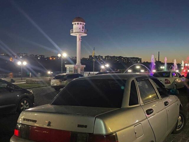 Сірий ВАЗ 2110, об'ємом двигуна 1.6 л та пробігом 188 тис. км за 1350 $, фото 9 на Automoto.ua