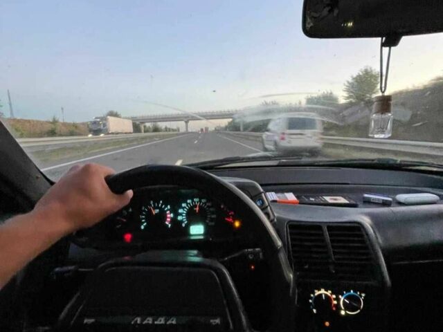 Сірий ВАЗ 2110, об'ємом двигуна 1.6 л та пробігом 188 тис. км за 1350 $, фото 6 на Automoto.ua