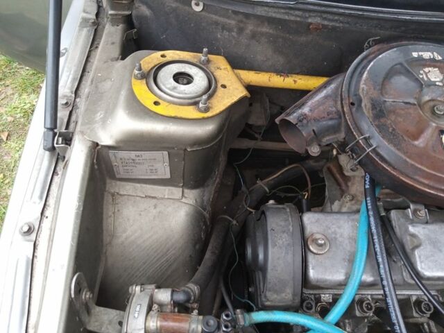 Серый ВАЗ 2110, объемом двигателя 1.5 л и пробегом 111 тыс. км за 954 $, фото 3 на Automoto.ua