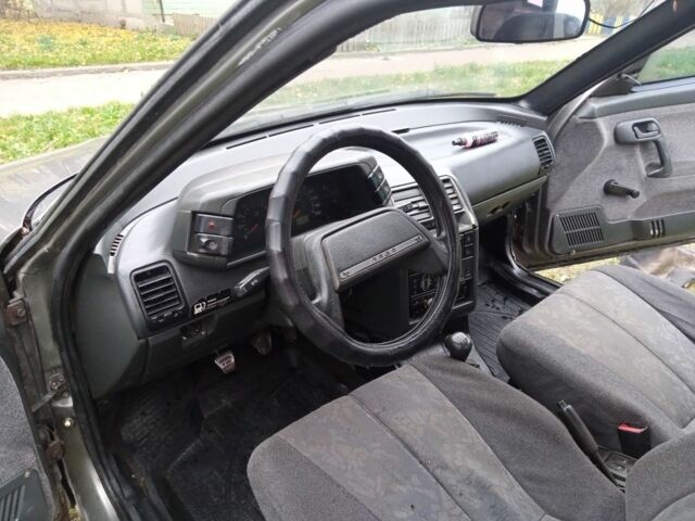 Серый ВАЗ 2110, объемом двигателя 1.5 л и пробегом 111 тыс. км за 954 $, фото 5 на Automoto.ua