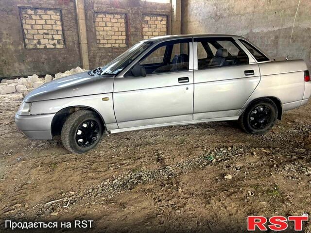 Серый ВАЗ 2110, объемом двигателя 1.5 л и пробегом 120 тыс. км за 1550 $, фото 6 на Automoto.ua