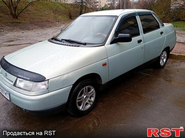 Серый ВАЗ 2110, объемом двигателя 1.5 л и пробегом 230 тыс. км за 1600 $, фото 1 на Automoto.ua