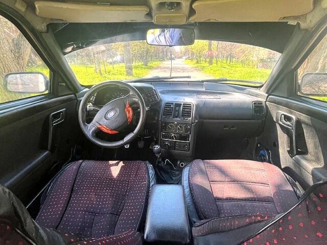 Сірий ВАЗ 2110, об'ємом двигуна 1.5 л та пробігом 200 тис. км за 1750 $, фото 8 на Automoto.ua