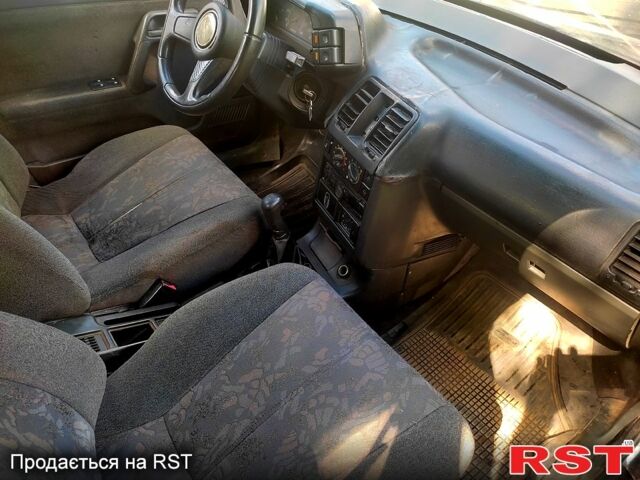 Серый ВАЗ 2110, объемом двигателя 1.5 л и пробегом 303 тыс. км за 950 $, фото 3 на Automoto.ua