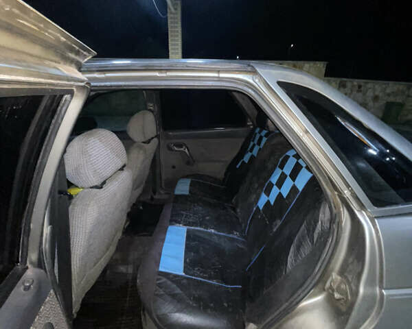 Серый ВАЗ 2110, объемом двигателя 1.5 л и пробегом 138 тыс. км за 1450 $, фото 9 на Automoto.ua