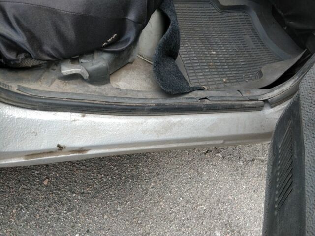 Серый ВАЗ 2110, объемом двигателя 1.5 л и пробегом 150 тыс. км за 1600 $, фото 2 на Automoto.ua