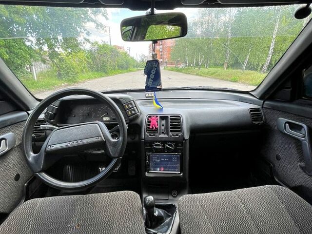 Серый ВАЗ 2110, объемом двигателя 1.5 л и пробегом 222 тыс. км за 1350 $, фото 3 на Automoto.ua