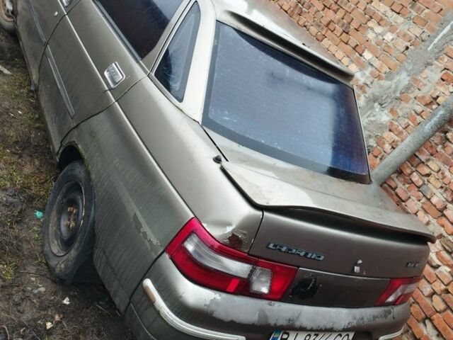 Серый ВАЗ 2110, объемом двигателя 1.5 л и пробегом 240 тыс. км за 568 $, фото 2 на Automoto.ua