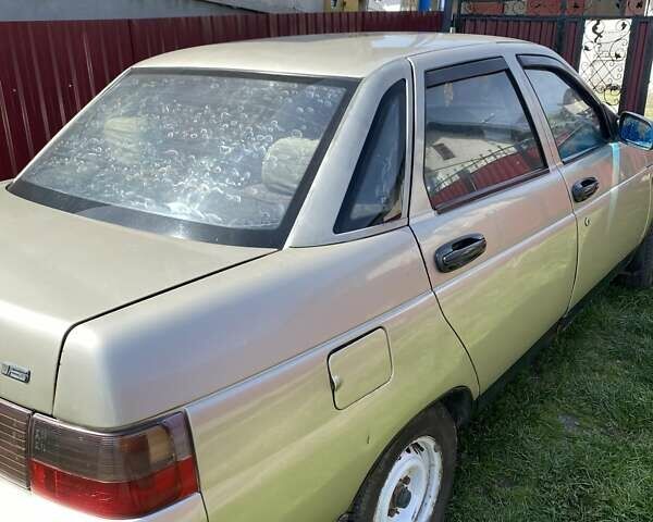 Серый ВАЗ 2110, объемом двигателя 1.5 л и пробегом 299 тыс. км за 1100 $, фото 3 на Automoto.ua