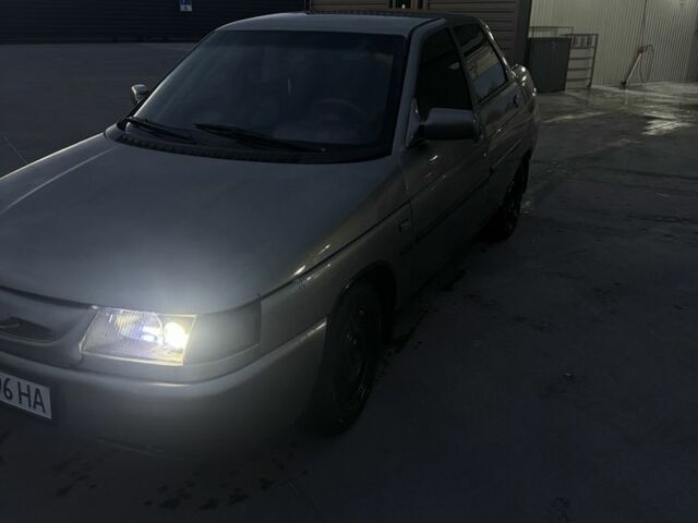 ВАЗ 2110 2000 в Обухове на Automoto.ua Серый ВАЗ 2110, объемом двигателя 1.5 л и пробегом 300 тыс. км за 2000 $, фото 8 на Automoto.ua