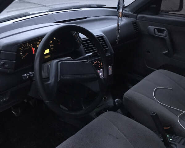 Серый ВАЗ 2110, объемом двигателя 1.5 л и пробегом 330 тыс. км за 1000 $, фото 4 на Automoto.ua