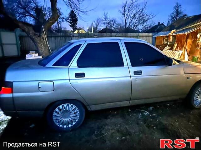 Серый ВАЗ 2110, объемом двигателя 1.5 л и пробегом 100 тыс. км за 1300 $, фото 2 на Automoto.ua