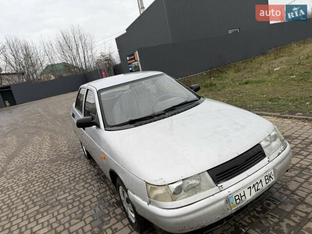 Серый ВАЗ 2110, объемом двигателя 1.5 л и пробегом 300 тыс. км за 950 $, фото 6 на Automoto.ua