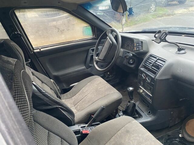 Серый ВАЗ 2110, объемом двигателя 1.6 л и пробегом 280 тыс. км за 1550 $, фото 6 на Automoto.ua