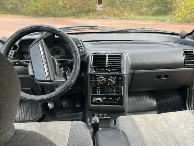 Сірий ВАЗ 2110, об'ємом двигуна 1.5 л та пробігом 300 тис. км за 1800 $, фото 4 на Automoto.ua