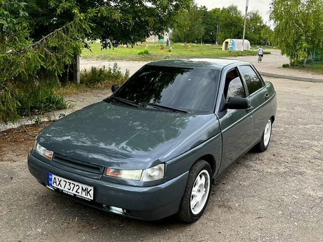 Серый ВАЗ 2110, объемом двигателя 1.5 л и пробегом 200 тыс. км за 1650 $, фото 1 на Automoto.ua