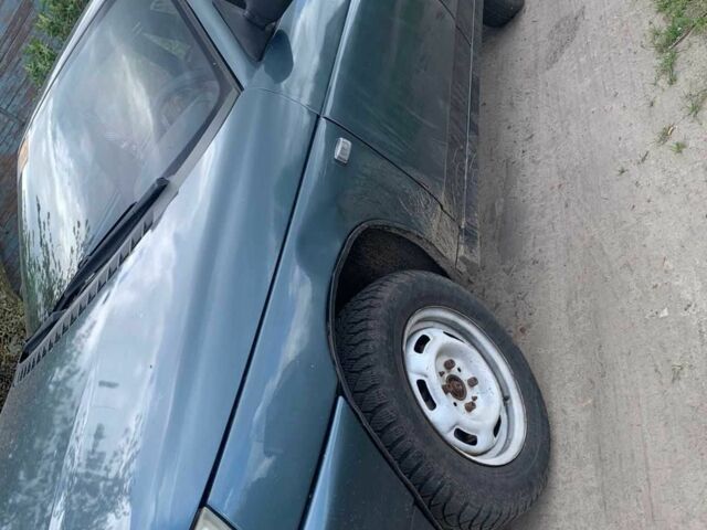 Серый ВАЗ 2110, объемом двигателя 1.5 л и пробегом 271 тыс. км за 1050 $, фото 2 на Automoto.ua