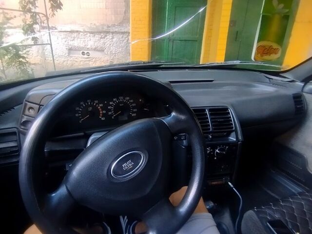 Серый ВАЗ 2110, объемом двигателя 1.5 л и пробегом 264 тыс. км за 1600 $, фото 2 на Automoto.ua