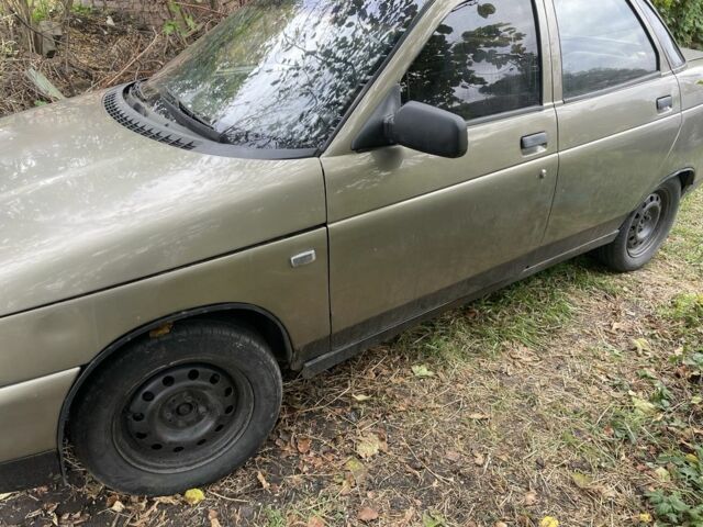 Серый ВАЗ 2110, объемом двигателя 1.5 л и пробегом 400 тыс. км за 475 $, фото 2 на Automoto.ua