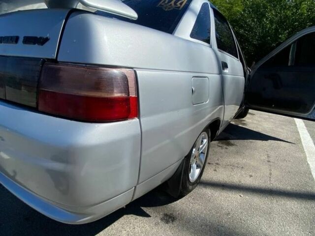 Серый ВАЗ 2110, объемом двигателя 1.5 л и пробегом 250 тыс. км за 1306 $, фото 4 на Automoto.ua